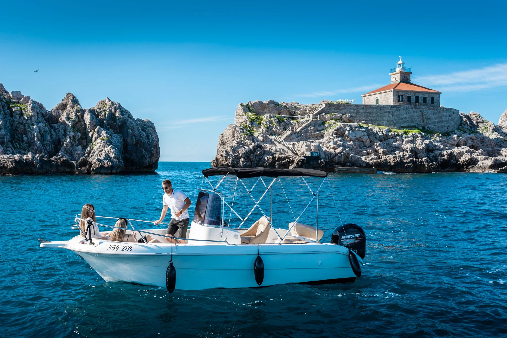 Speedboat